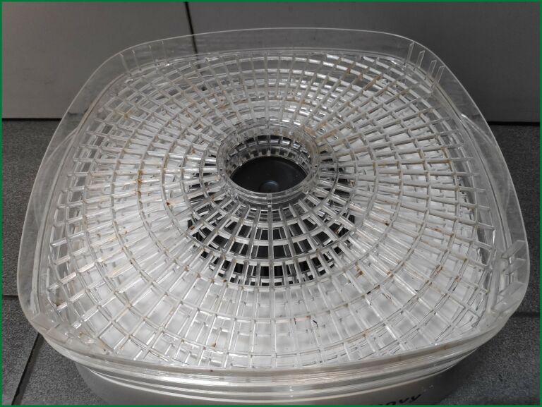 suszarka-do-zywnosci-envy-enss02-500w-funkcje-zabezpieczenie-przed-przegrzaniem