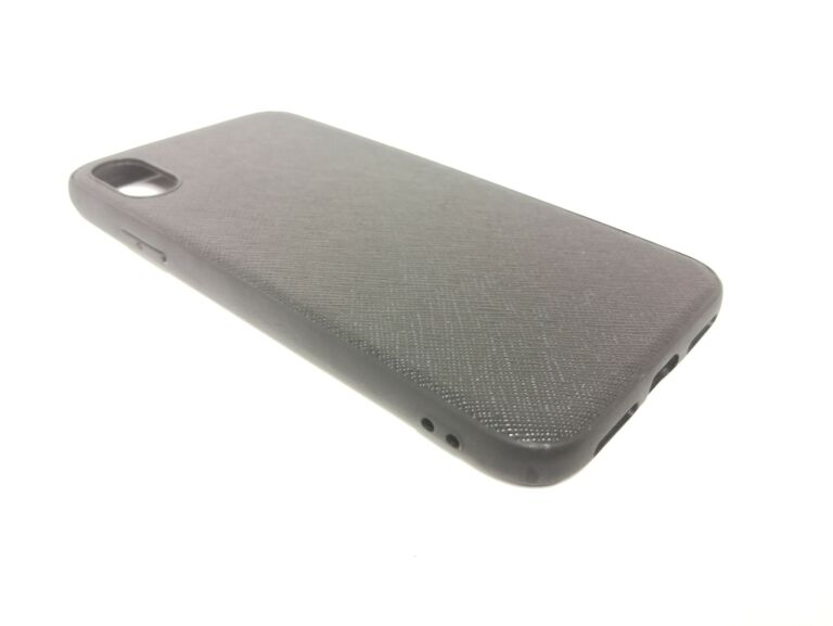 etui-geek-iphone-xs-typ-207790-233894