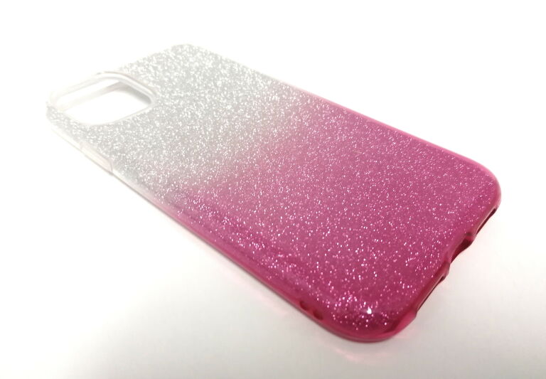 etui-geek-iphone-11-traugutta-15-radom