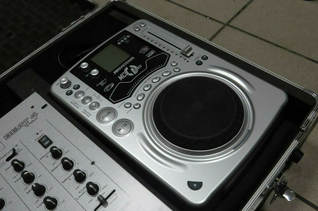 jb-systems-beat-4-mk2-2x-jb-systems-mcd-200-mp3-model-4-mk2