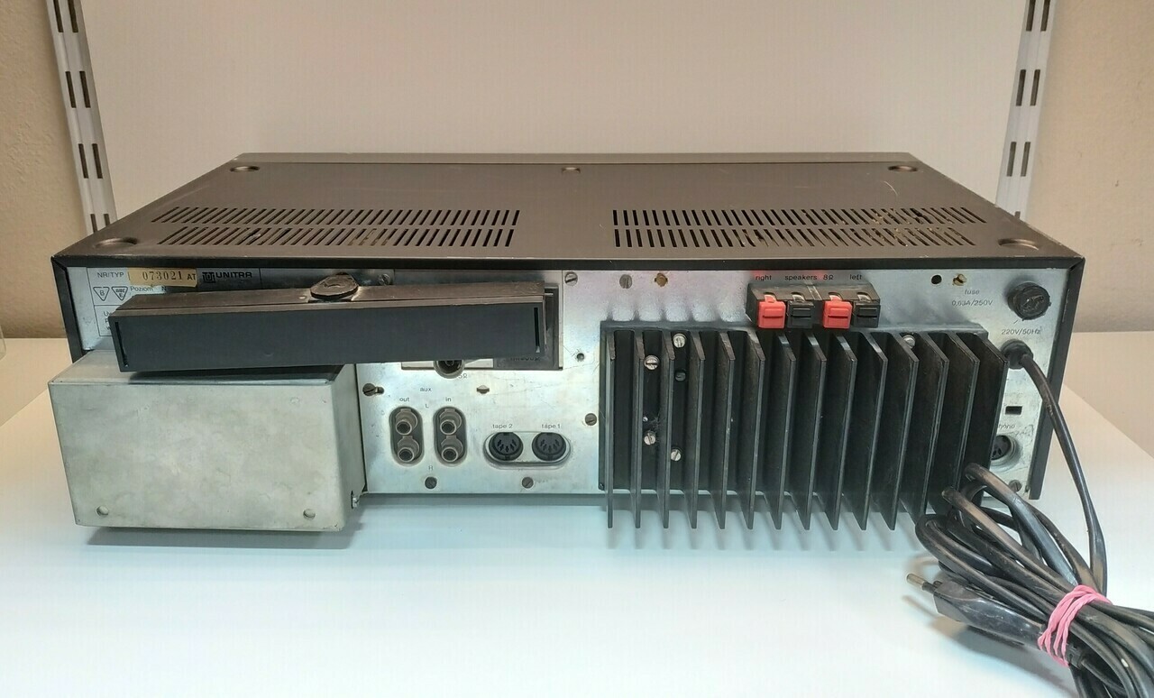 amplituner-unitra-zrk-at-9010-radio-wzmacniacz-system-dzwieku-20