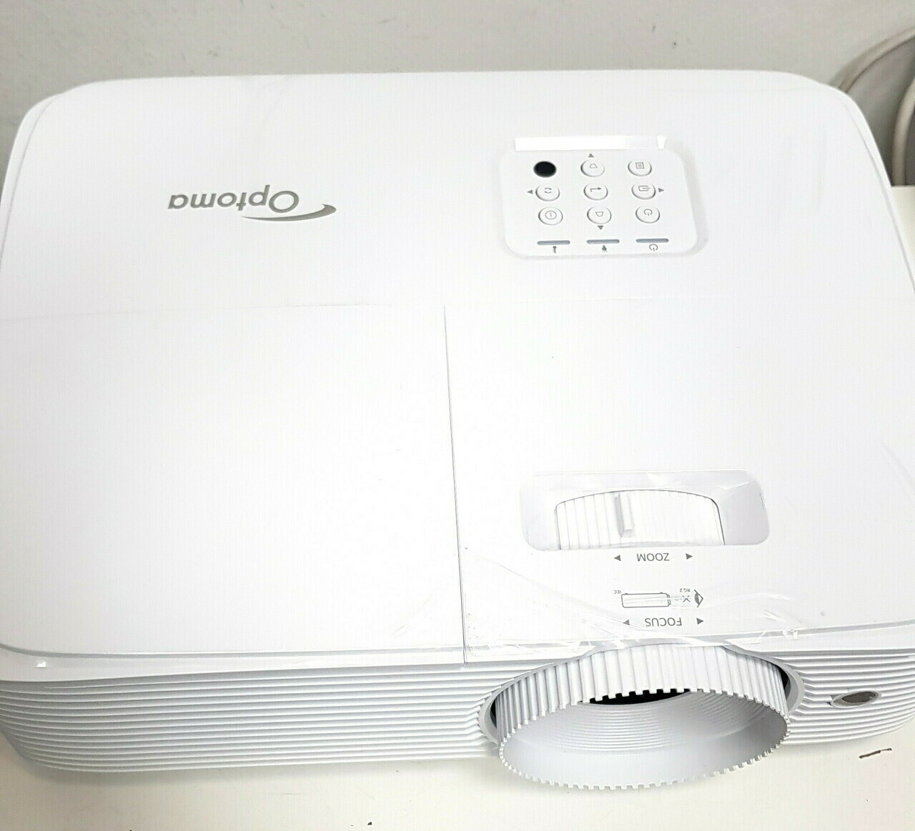 projektor-optoma-hd27epolecam-marka-optoma