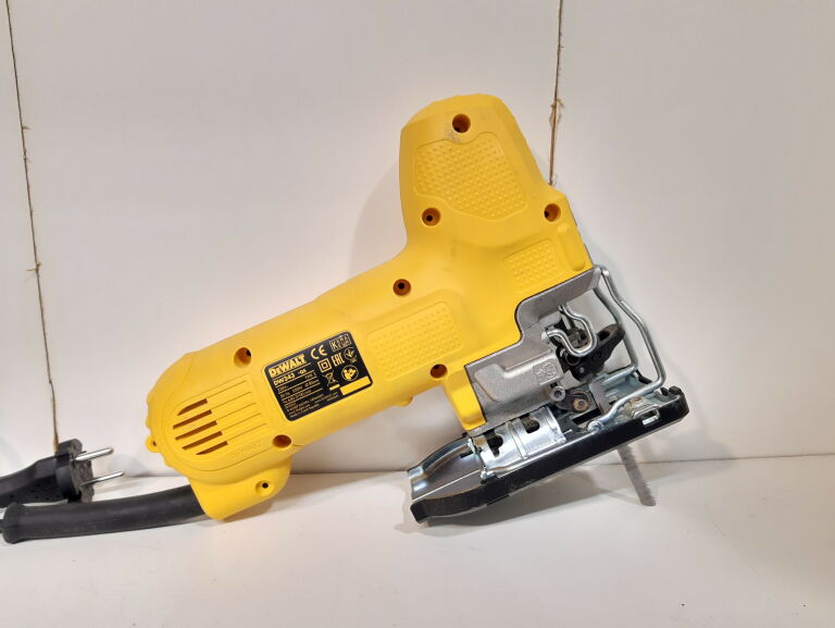 WYRZYNARKA DEWALT DW343K-550W