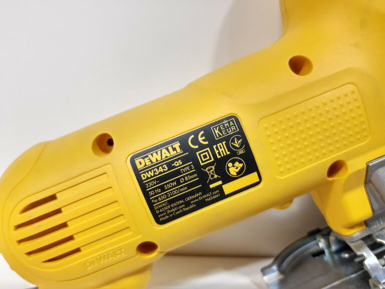 WYRZYNARKA DEWALT DW343K-550W