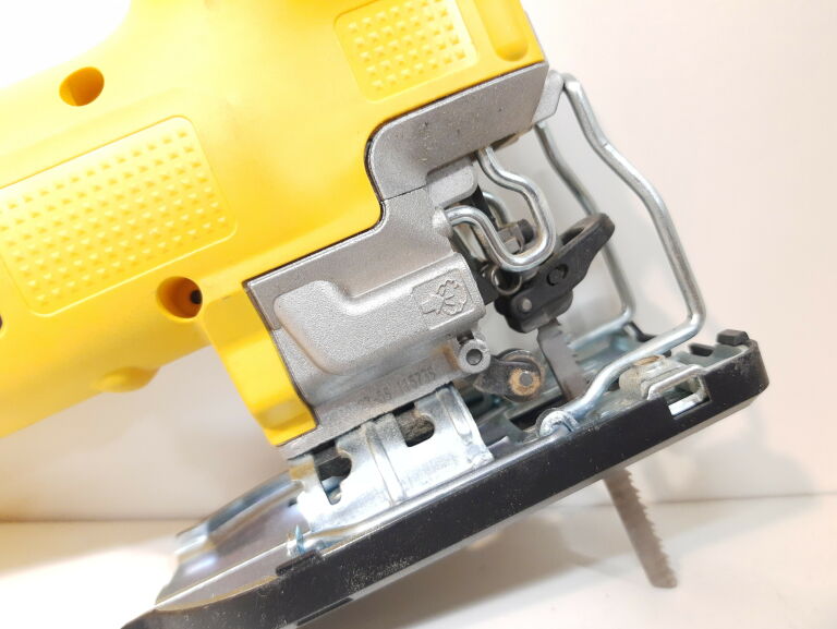 WYRZYNARKA DEWALT DW343K-550W