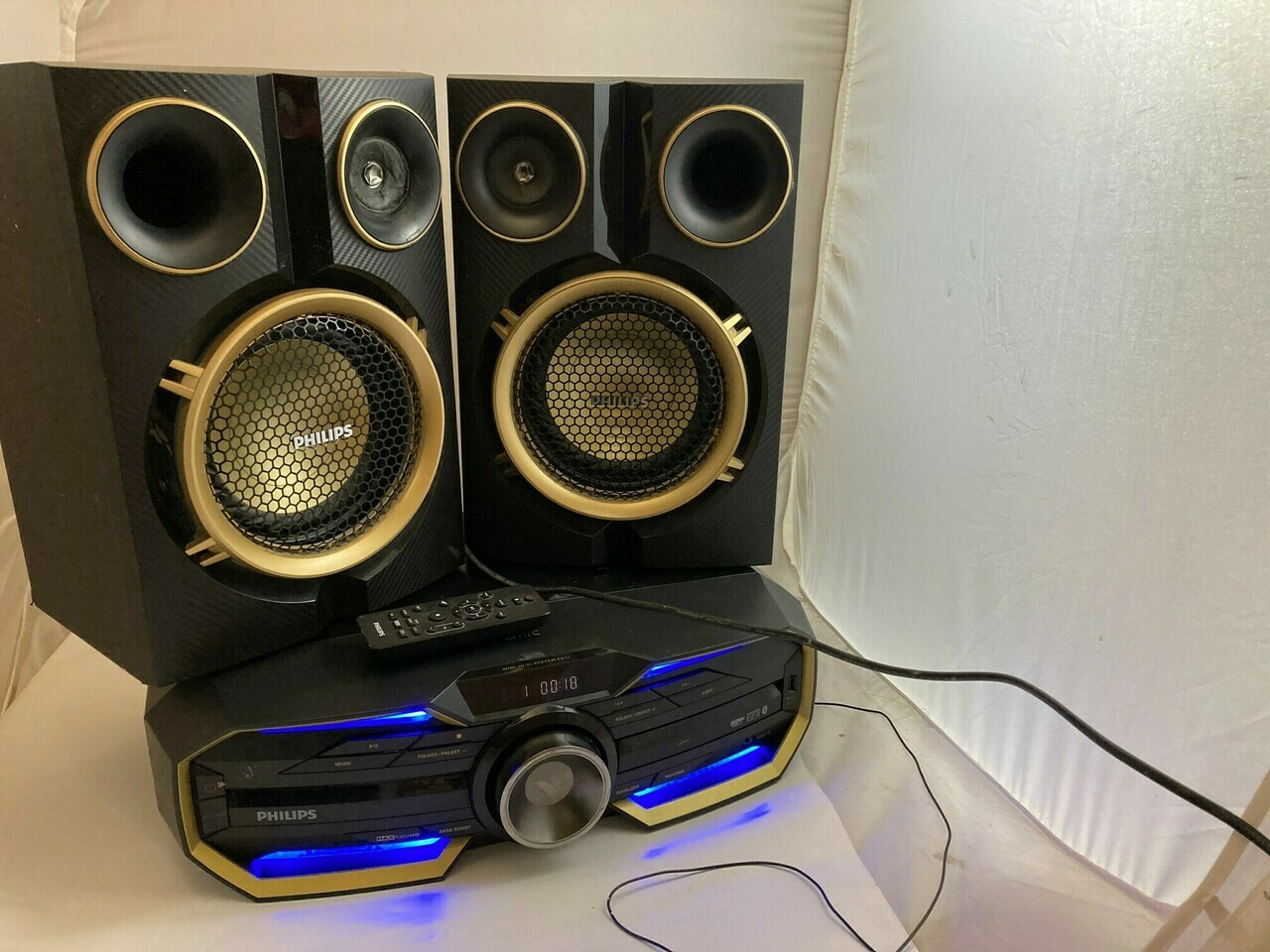 wieza-philips-fx25-bluetooth-nfc-300w-zadbana-okulickiego-92-stalowa-wola