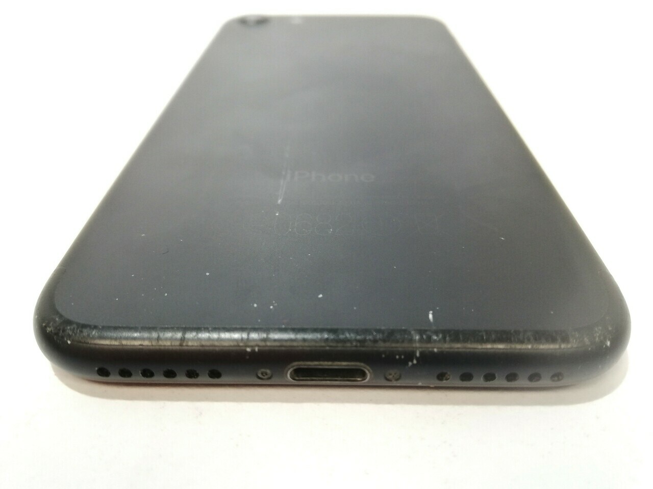telefon-iphone-7-128gb-czarny-przekatna-ekranu-469