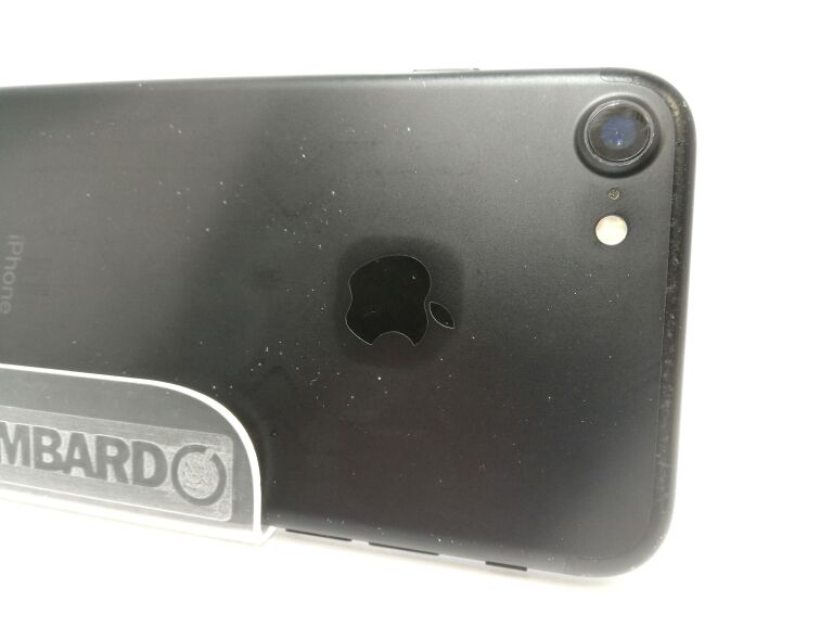 telefon-iphone-7-128gb-czarny-kolor-czarny