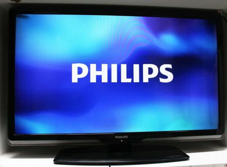 TELEWIZOR LCD PHILIPS 37PFL8404H/12