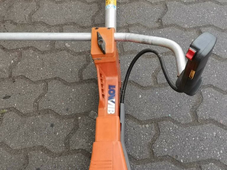 kosa-spalinowa-podkaszarka-husqvarna-245r-27-km-waga-narzedzia-5