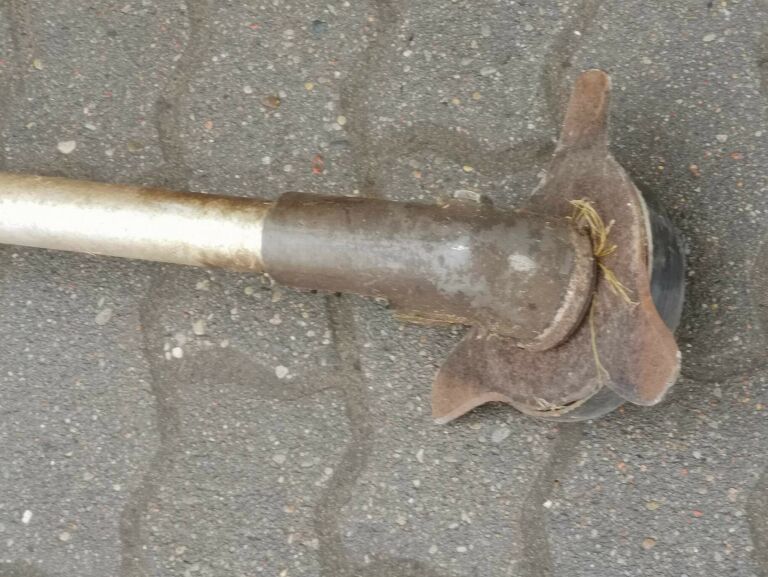 kosa-spalinowa-podkaszarka-husqvarna-245r-27-km-kod-produktu-1234