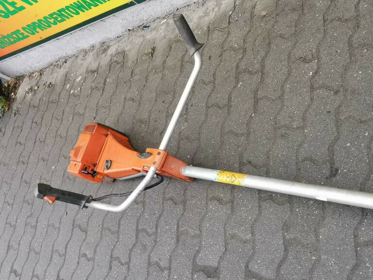 kosa-spalinowa-podkaszarka-husqvarna-245r-27-km-product-id