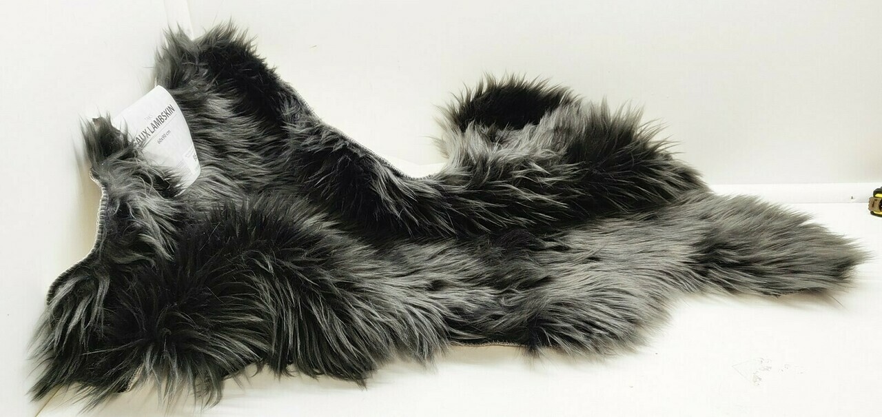 sztuczna-skora-owcza-taks-60x90cm-kolor-inny