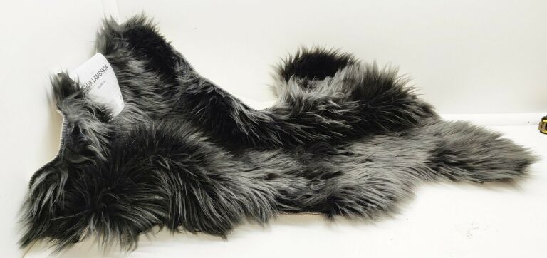 sztuczna-skora-owcza-taks-60x90cm-kolor-inny