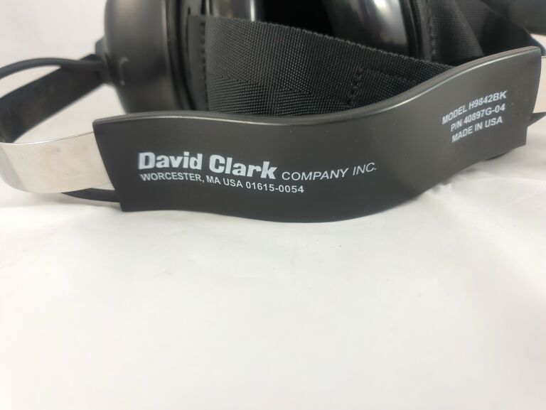 sluchawki-lotnicze-david-clark-h9842bk-marka-david-clark