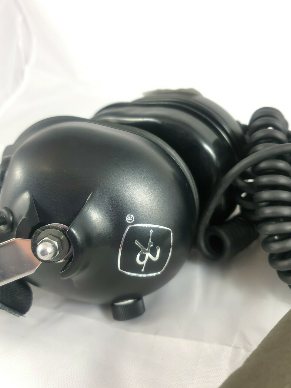 sluchawki-lotnicze-david-clark-h9842bk-model-h9842bk