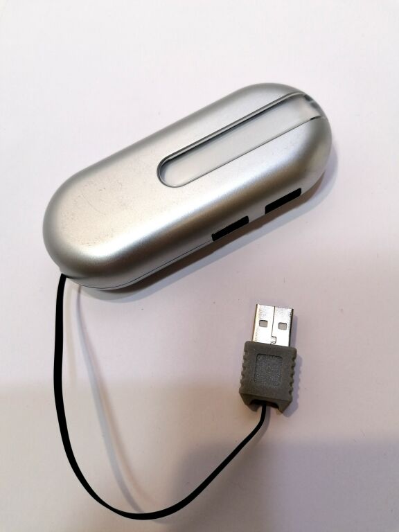 lampka-do-laptopa-na-usb-4-gniazda-stan-11323-2