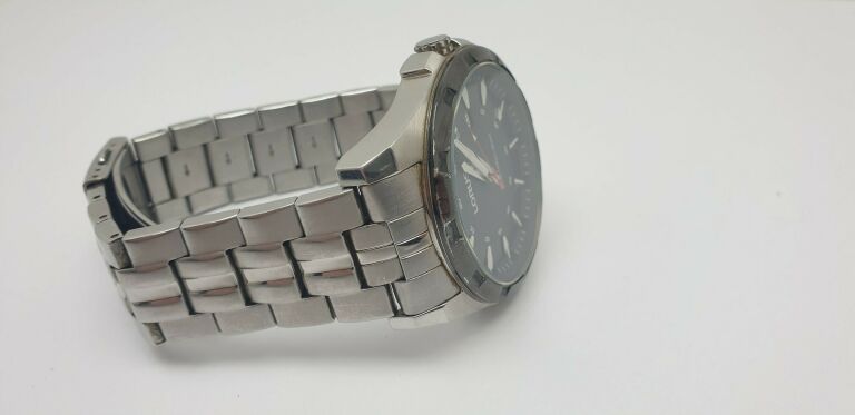 zegarek-lorus-vj42-x040-szkielko-mineralne