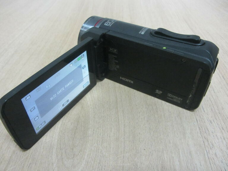 zobacz-kamera-jvc-everio-gz-r315be-full-hd-model-gz-r315be