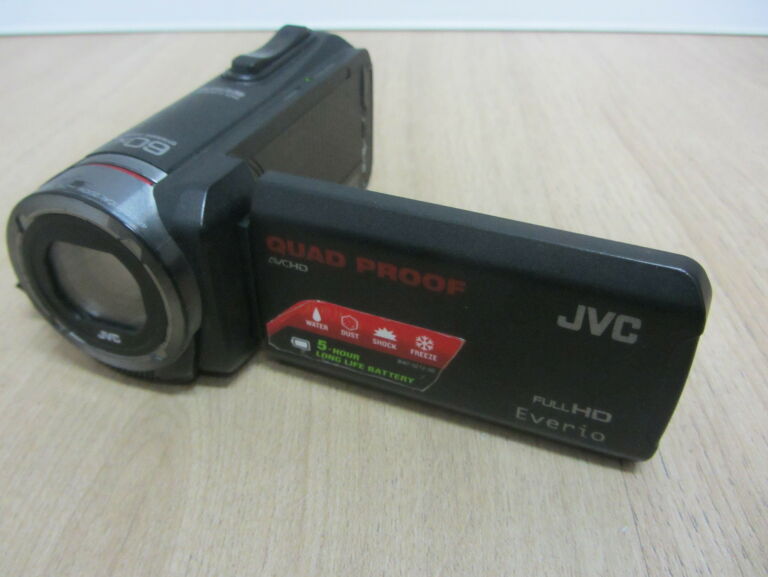 zobacz-kamera-jvc-everio-gz-r315be-full-hd-rozdzielczosc-1