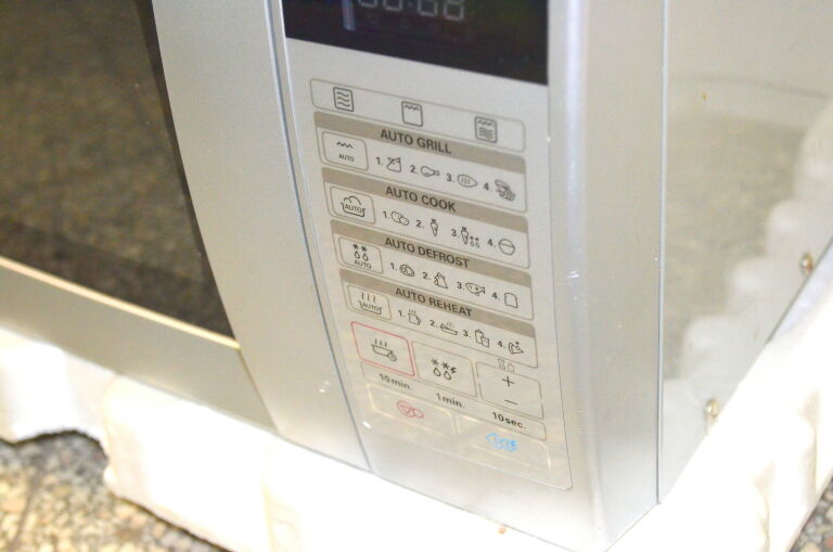 KUCHENKA MIKROFALOWA LG MH6349HS 800W 23L JAK NOW