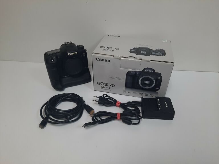 lustrzanka-canon-eos-7d-mark-ii-plac-wolnosci-3-tuchola