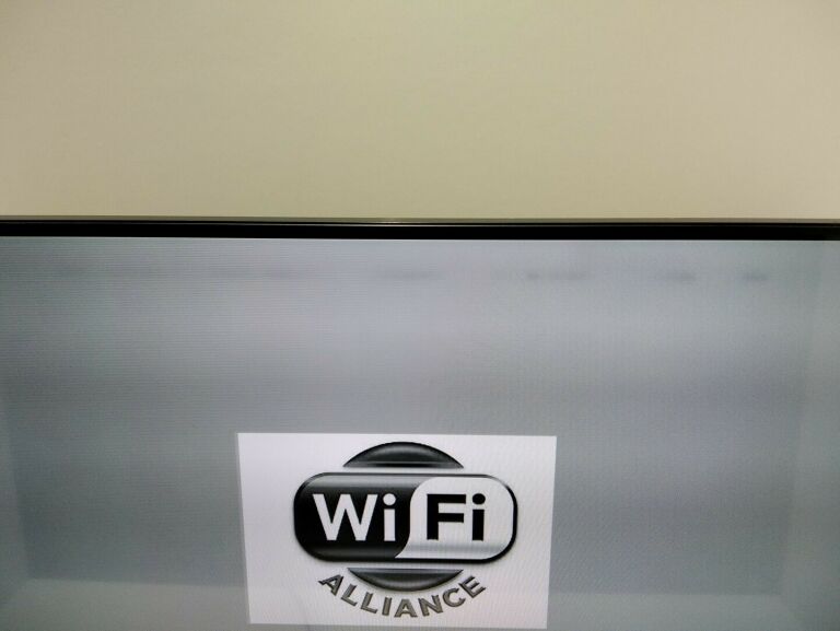 telewizor-technika-smart-tv-sm42-240-klasa-efektywnosci-energetycznej-a