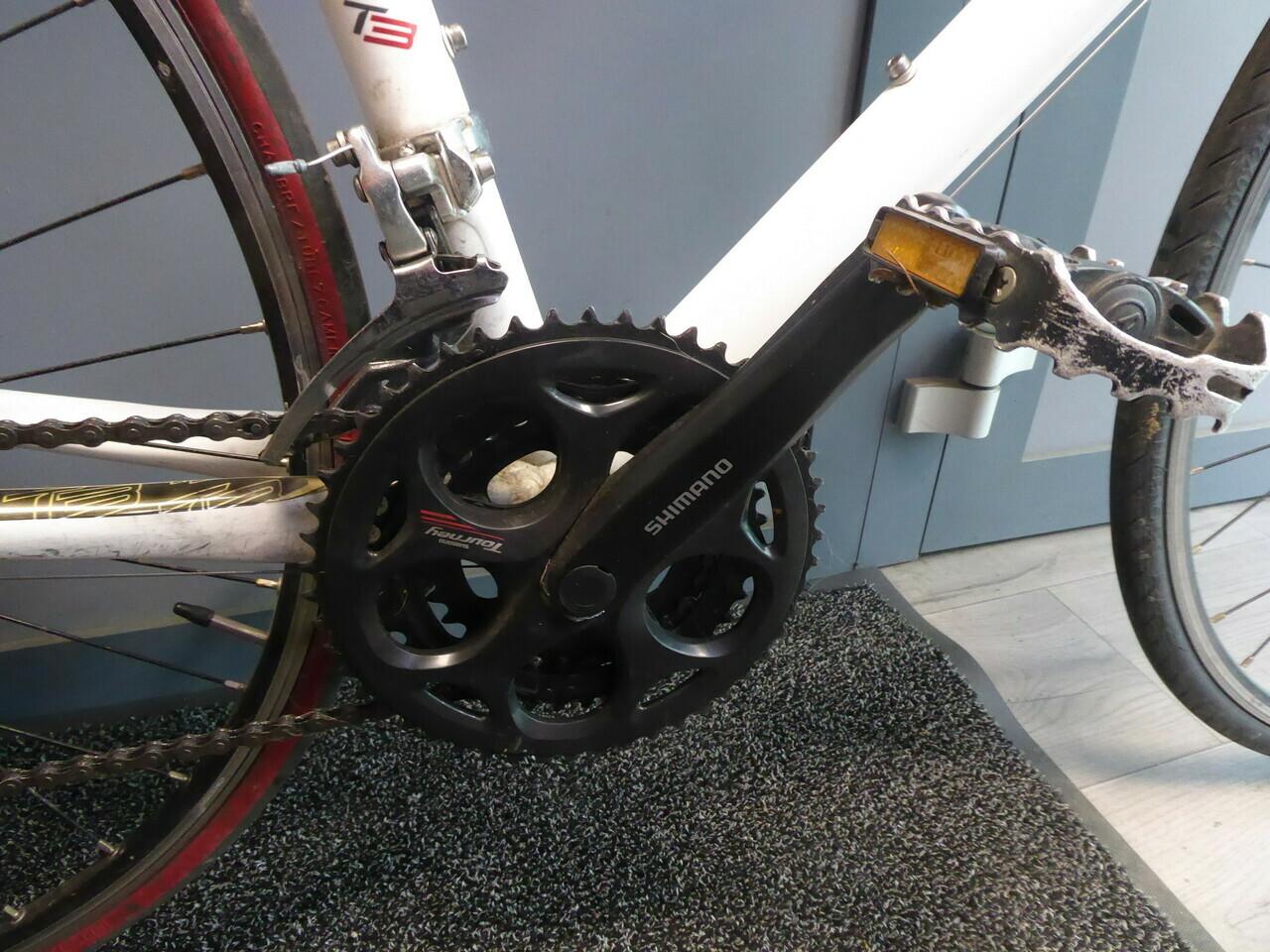 rower-kolarzowka-btwin-triban-3-kolor-bialy