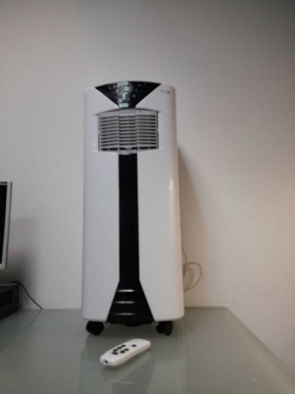 klimatyzator-zibro-p-24-pilot-stan-uzywany