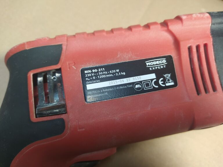 MŁOTOWIERTARKA MODECO MN-90-211 620W SDS PLUS