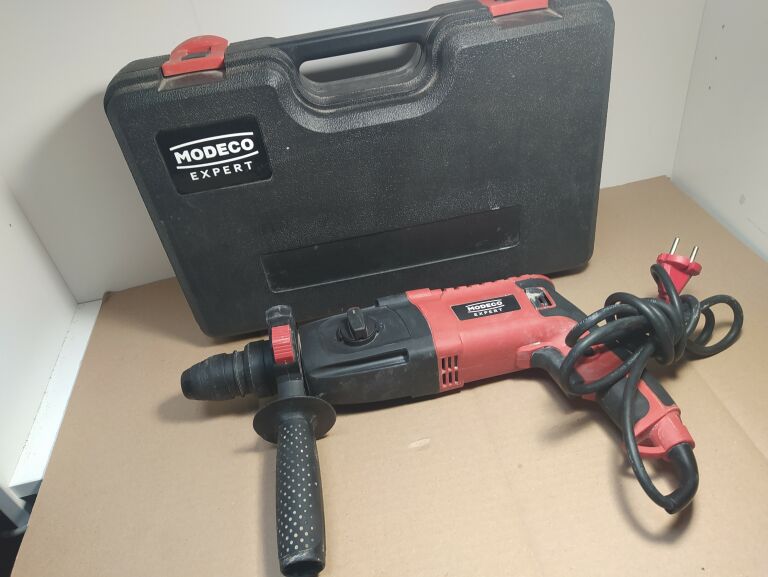 MŁOTOWIERTARKA MODECO MN-90-211 620W SDS PLUS