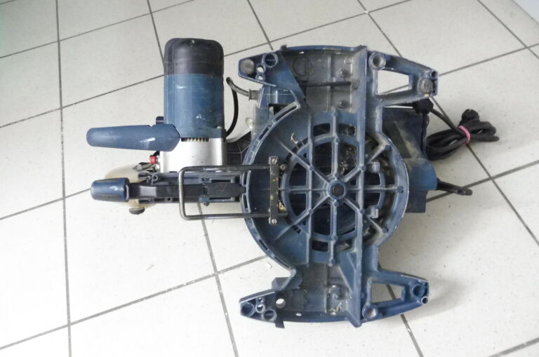PIŁA UKOŚNA BOSCH GCM 800 SJ PROFESSIONAL