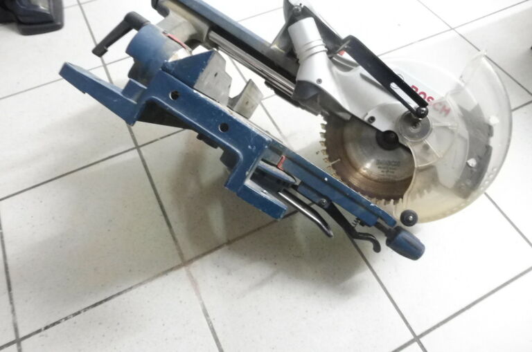 PIŁA UKOŚNA BOSCH GCM 800 SJ PROFESSIONAL