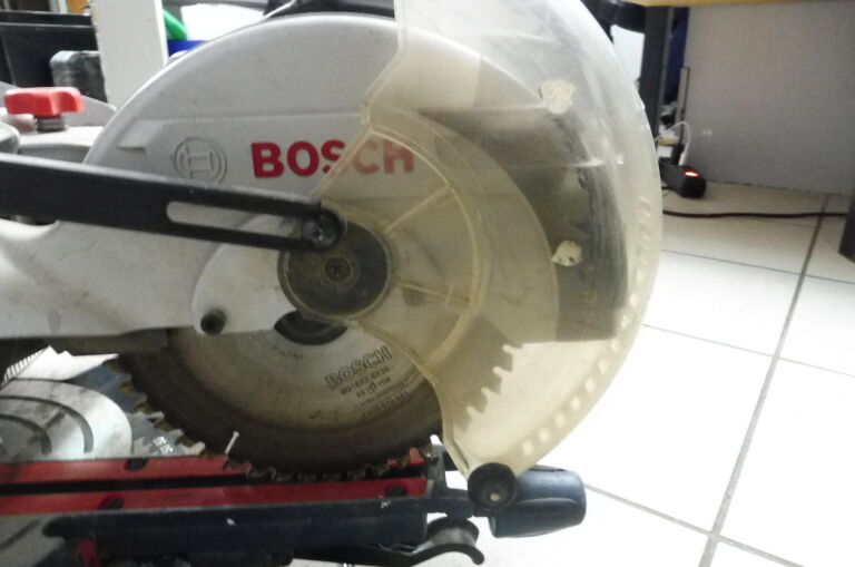 PIŁA UKOŚNA BOSCH GCM 800 SJ PROFESSIONAL