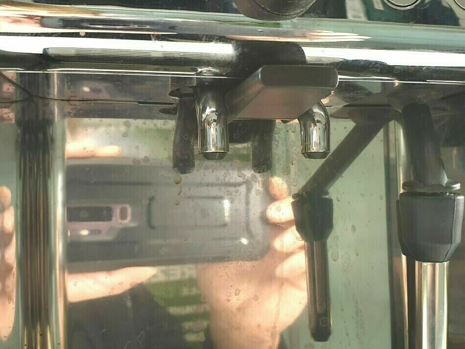 ekspres-do-kawy-krups-ea6990-kolor-dominujacy-czarny