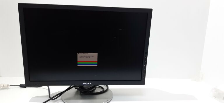 MONITOR LCD 23" SONY SDM-P234 OPIS !!!