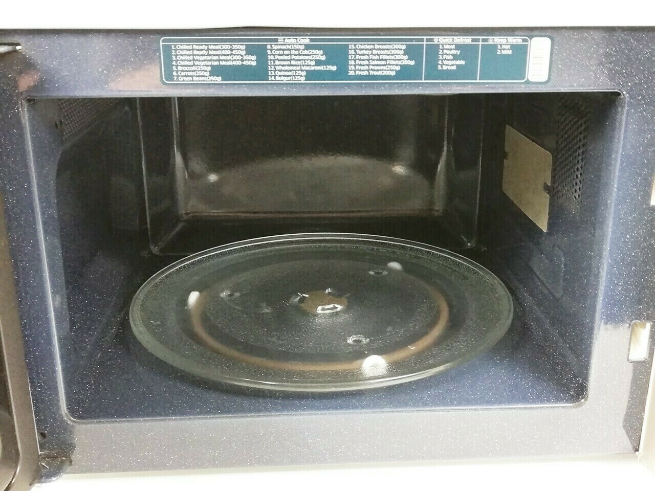 kuchenka-mikrofalowa-samsung-mg23k3515as-ean-8806088219318