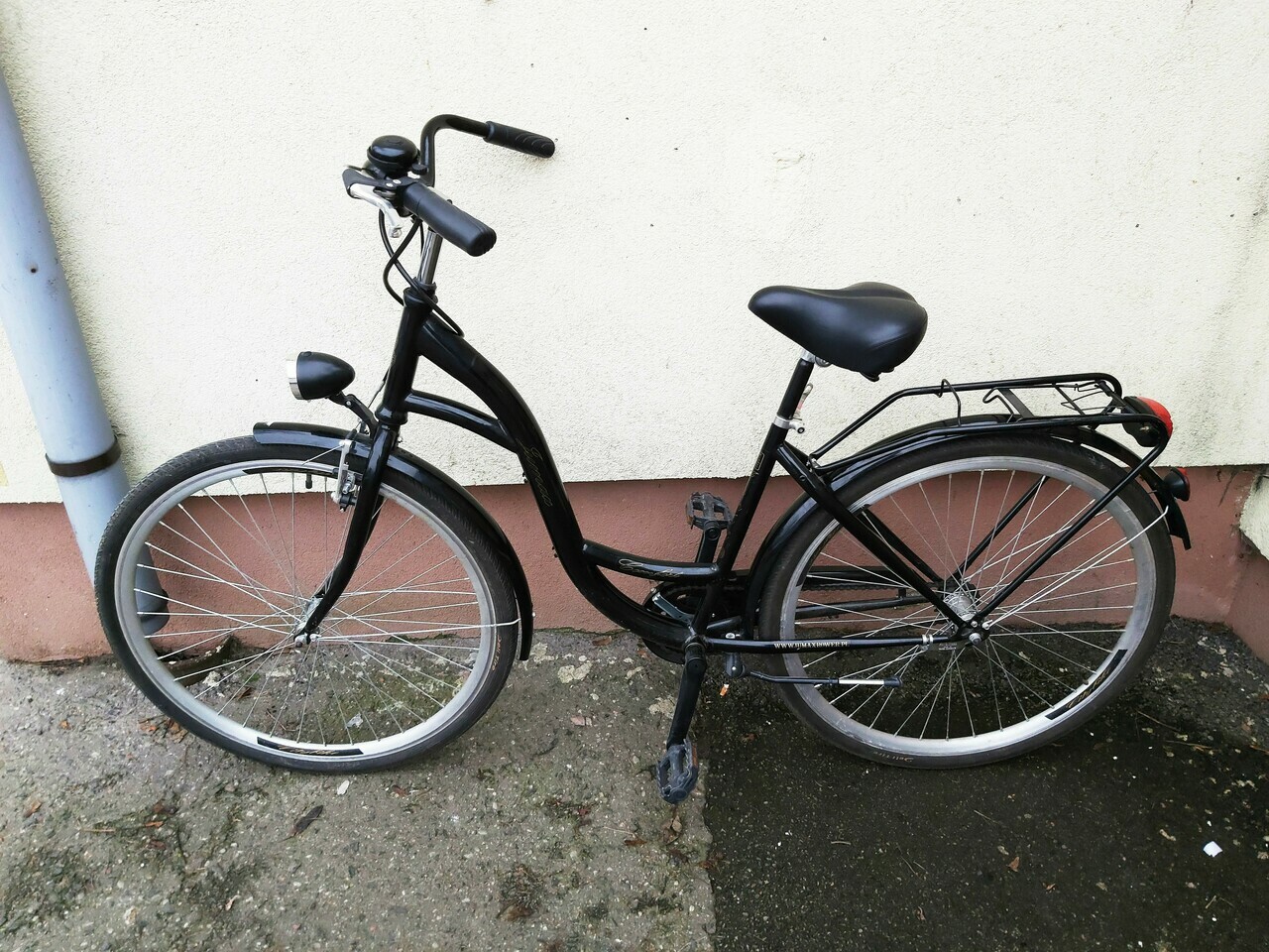 czarny-rower-jumax-damka-28-kola-okazja-mickiewicza-1-nidzica