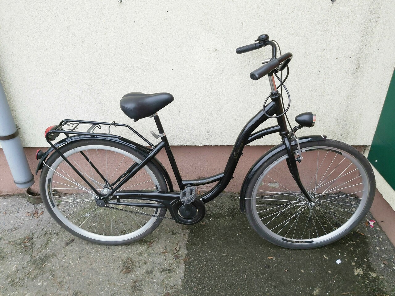 czarny-rower-jumax-damka-28-kola-okazja-stan-uzywany