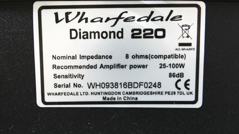 ONKYO TX-8150 + WHARFEDALE DIAMOND 220