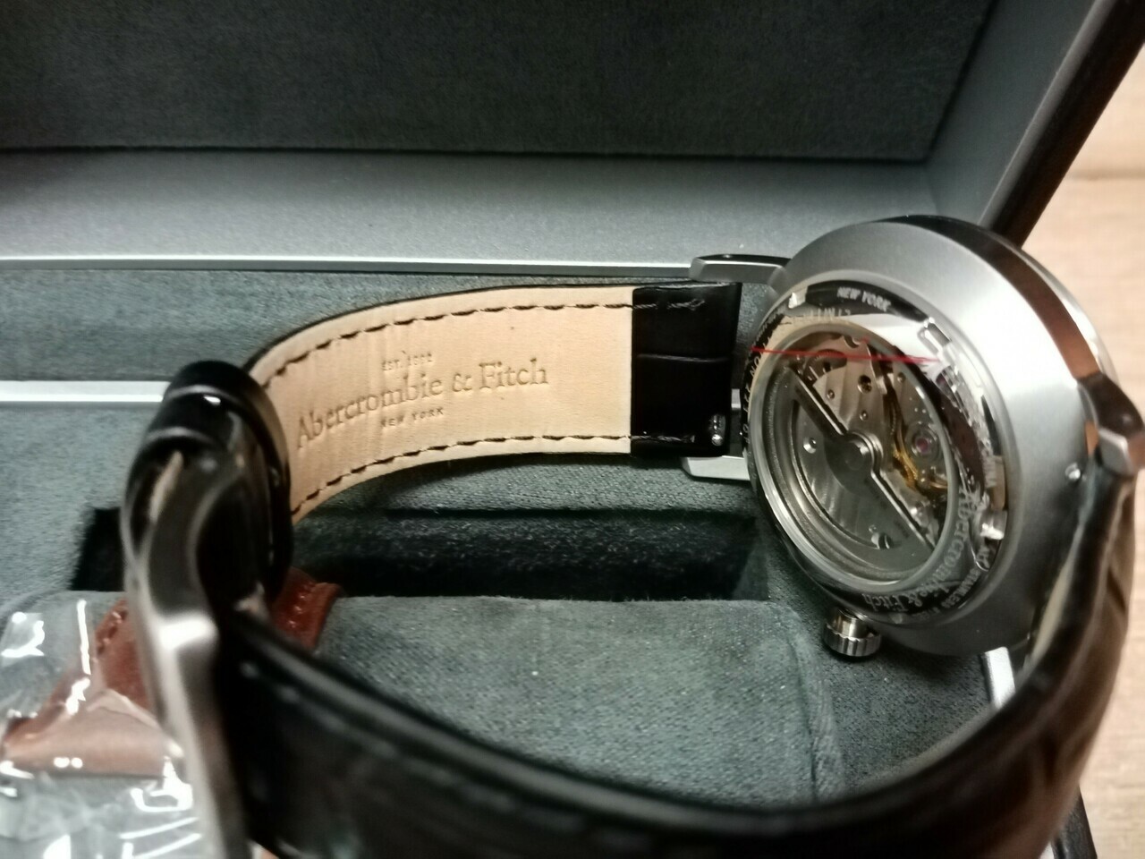 zegarek-automatic-abercrombie-fitch-plec-produkt-meski