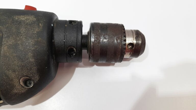 wiertarka-skil-6270-typ-uchwytu-zebaty