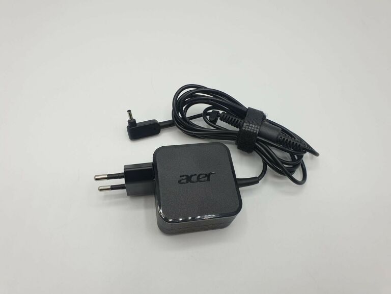 LAPTOP ACER SWIFT 1 SF114-32 N5000 4/128SSD