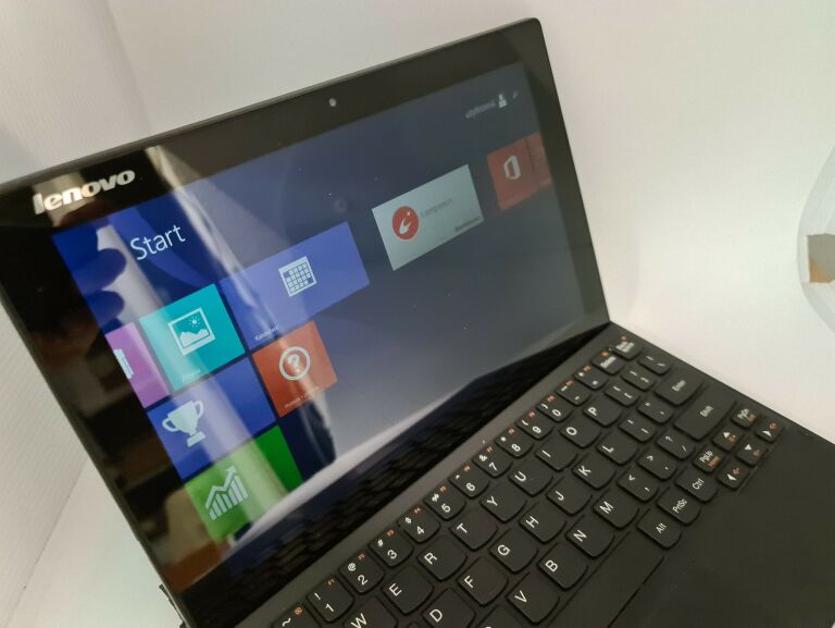 LENOVO MIIX 3-1030 80HV + STACJA DOKUJĄCA USZK.
