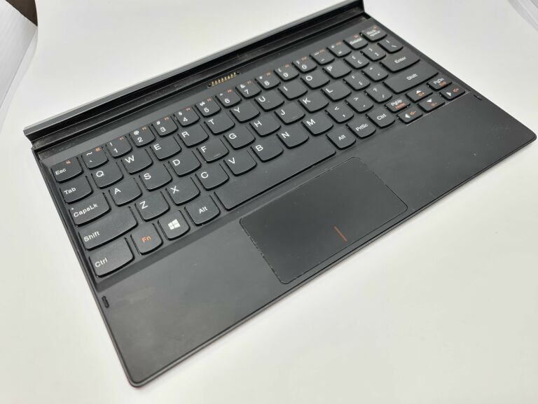 LENOVO MIIX 3-1030 80HV + STACJA DOKUJĄCA USZK.