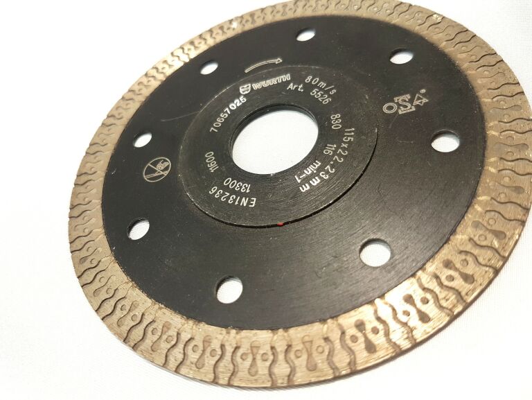 tarcza-diamentowa-do-betonu-wurth-5526-rodzaj-tarczy-tnaca