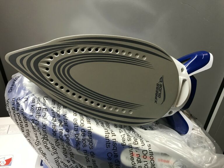 TEFAL ŻELAZKO PAROWE EXPRESS COMPACT SV7112E0