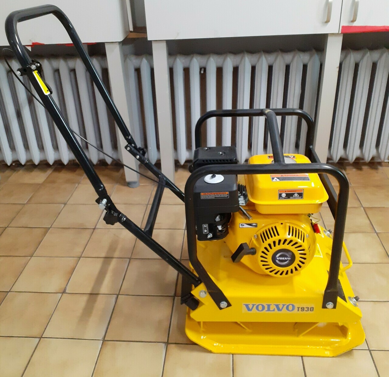 zageszczarka-volvo-t930-kosciuszki-5-opoczno-unico