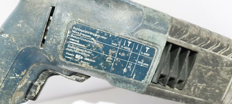 MŁOTOWIERTARKA BOSCH GBH 2-24 DSR Z WALIZKĄ, OPIS