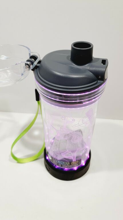 kubek-swiecacy-led-kod-producenta-xxx